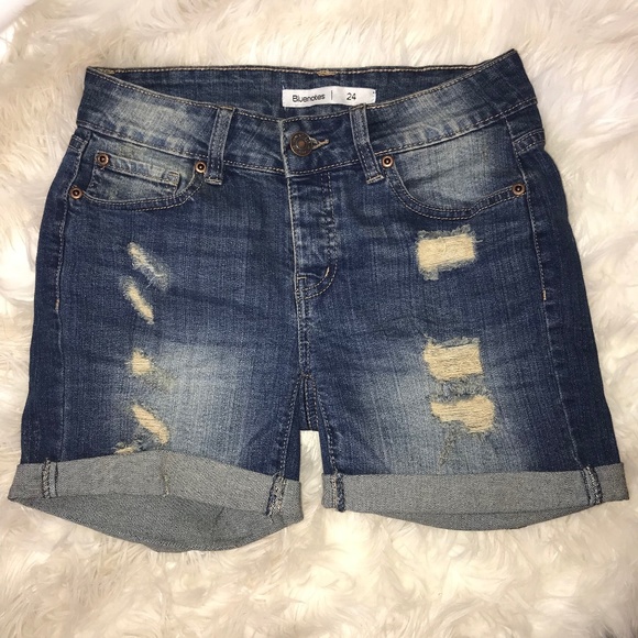 Shorts - Picture 1 of 5